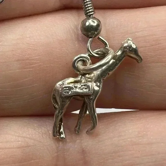 Sterling Silver 925 Giraffe 3D Dangle Drop Hook Earrings Vintage Animal Cute - Picture 2 of 5